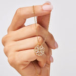 Load image into Gallery viewer, Ouabahas™ - Collier Trèfle en Forme de Cœur : Symbole de Chance et d'Amour

